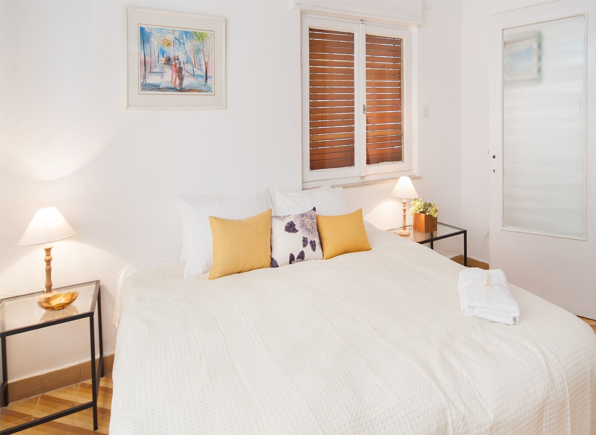 Charming 2Bd Apt W/ Balcony By Sea N' Rent เทลอาวีฟ ภายนอก รูปภาพ